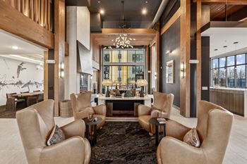 Fireplace & co-working lounge